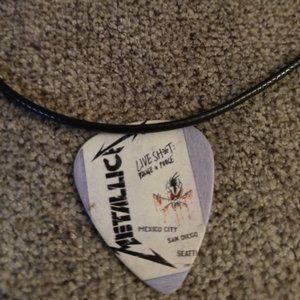 METALLICA LIVE SHIT GUITAR PICK NECKLACE